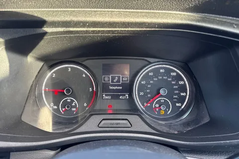 CX74LDJ Volkswagen Transporter 2.0 TDI 150 Highline Kombi Van Thumbnail #34