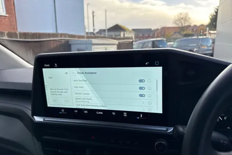 CX25LYO Volkswagen Transporter 2.0 TDI 110 Commerce Plus Van Thumbnail #37