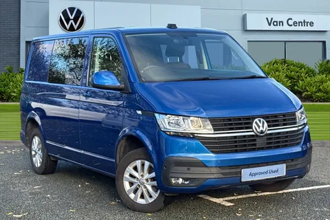CX74LMU Volkswagen Transporter 2.0 TDI 150 Highline Kombi Van DSG Thumbnail #2