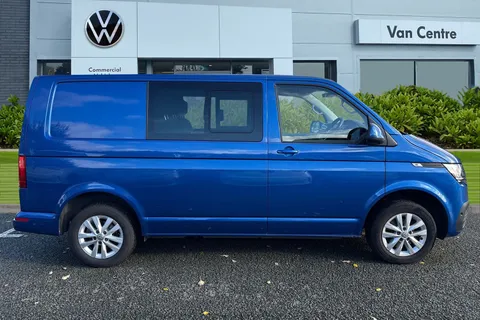 CX74LMU Volkswagen Transporter 2.0 TDI 150 Highline Kombi Van DSG Thumbnail #4