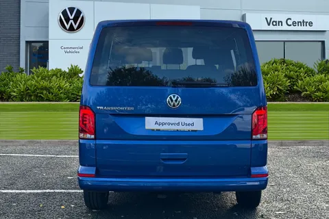 CX74LMU Volkswagen Transporter 2.0 TDI 150 Highline Kombi Van DSG Thumbnail #5