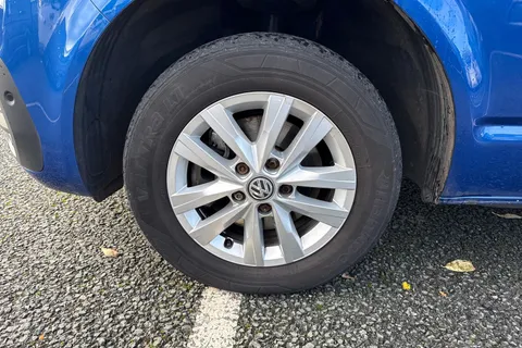 CX74LMU Volkswagen Transporter 2.0 TDI 150 Highline Kombi Van DSG Thumbnail #11