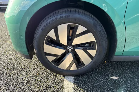 CX75JYS Volkswagen ID. Buzz Pro 79kWh Life MPV 5dr Electric Auto (SWB, 5Seat) (286 ps) Thumbnail #10