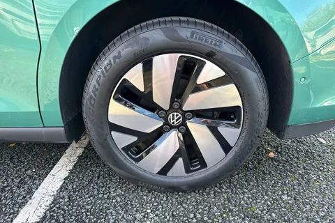 CX75JYS Volkswagen ID. Buzz Pro 79kWh Life MPV 5dr Electric Auto (SWB, 5Seat) (286 ps) Thumbnail #11