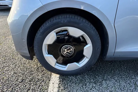 CX75JZT Volkswagen ID. Buzz Pro 79kWh Life MPV 5dr Electric Auto (SWB, 5Seat) (286 ps) Thumbnail #10