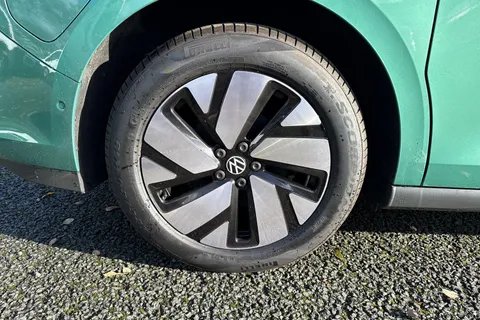 CX75JYS Volkswagen ID. Buzz Pro 79kWh Life MPV 5dr Electric Auto (SWB, 5Seat) (286 ps) Thumbnail #12