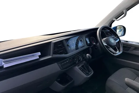 CX74LMU Volkswagen Transporter 2.0 TDI 150 Highline Kombi Van DSG Thumbnail #16