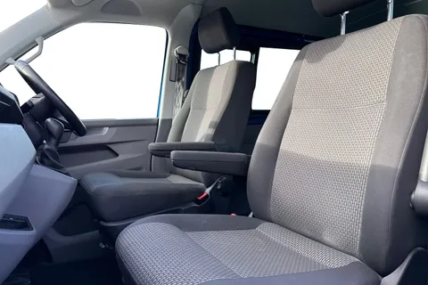 CX74LMU Volkswagen Transporter 2.0 TDI 150 Highline Kombi Van DSG Thumbnail #17