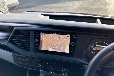 CX74LMU Volkswagen Transporter 2.0 TDI 150 Highline Kombi Van DSG Thumbnail #18