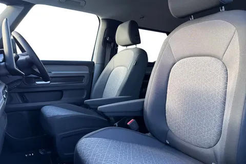 CX75JZT Volkswagen ID. Buzz Pro 79kWh Life MPV 5dr Electric Auto (SWB, 5Seat) (286 ps) Thumbnail #16