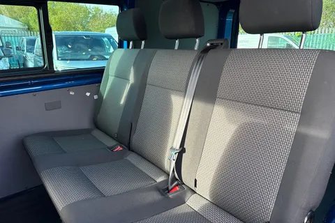 CX74LMU Volkswagen Transporter 2.0 TDI 150 Highline Kombi Van DSG Thumbnail #20