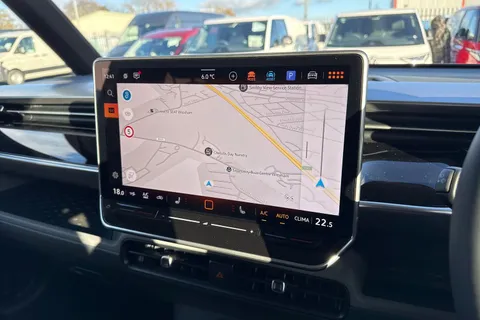 CX75JZT Volkswagen ID. Buzz Pro 79kWh Life MPV 5dr Electric Auto (SWB, 5Seat) (286 ps) Thumbnail #17