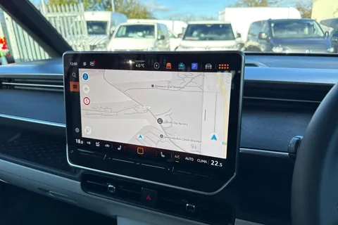 CX75KFZ Volkswagen ID. Buzz Pro 86kWh Style MPV 5dr Electric Auto (LWB, 7Seat) (286 ps) Thumbnail #17