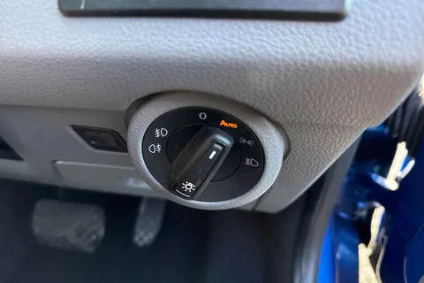 CX74LMU Volkswagen Transporter 2.0 TDI 150 Highline Kombi Van DSG Thumbnail #29