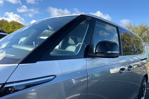 CX75JZT Volkswagen ID. Buzz Pro 79kWh Life MPV 5dr Electric Auto (SWB, 5Seat) (286 ps) Thumbnail #26