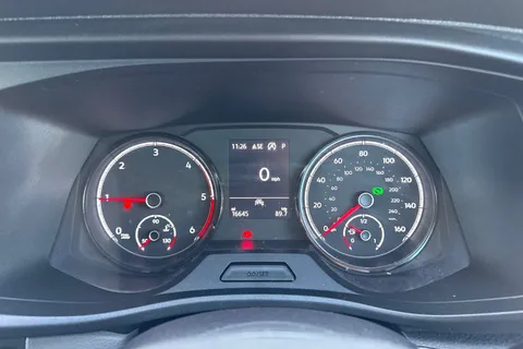 CX74LMU Volkswagen Transporter 2.0 TDI 150 Highline Kombi Van DSG Thumbnail #31