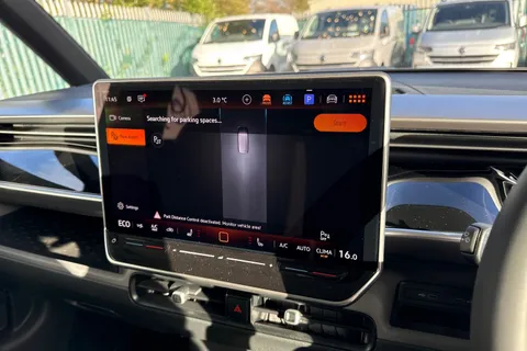 CX75JYS Volkswagen ID. Buzz Pro 79kWh Life MPV 5dr Electric Auto (SWB, 5Seat) (286 ps) Thumbnail #41