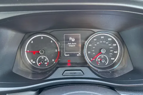 CX74LMU Volkswagen Transporter 2.0 TDI 150 Highline Kombi Van DSG Thumbnail #46