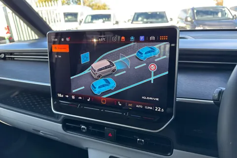 CX75KFZ Volkswagen ID. Buzz Pro 86kWh Style MPV 5dr Electric Auto (LWB, 7Seat) (286 ps) Thumbnail #45