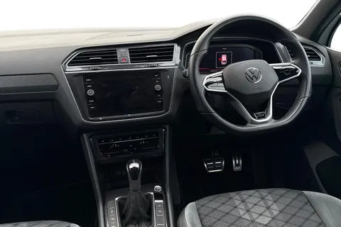 EF72KEJ Volkswagen Tiguan 2.0 TDI 4Motion R-Line 5dr DSG Thumbnail #19