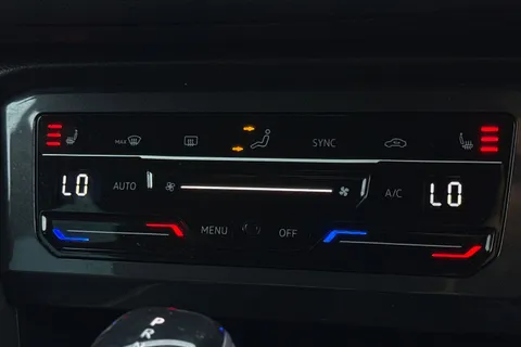 EF72KEJ Volkswagen Tiguan 2.0 TDI 4Motion R-Line 5dr DSG Thumbnail #23