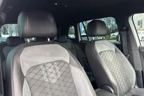 EF72KEJ Volkswagen Tiguan 2.0 TDI 4Motion R-Line 5dr DSG Thumbnail #25