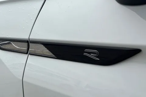 EF72KEJ Volkswagen Tiguan 2.0 TDI 4Motion R-Line 5dr DSG Thumbnail #29