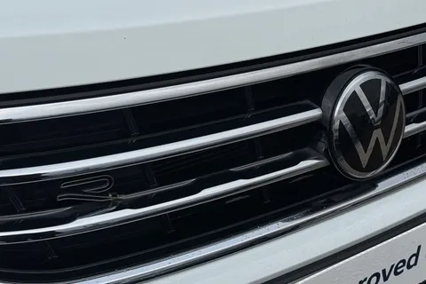 EF72KEJ Volkswagen Tiguan 2.0 TDI 4Motion R-Line 5dr DSG Thumbnail #31