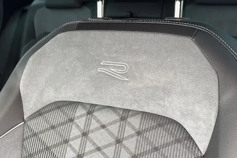 EF72KEJ Volkswagen Tiguan 2.0 TDI 4Motion R-Line 5dr DSG Thumbnail #36