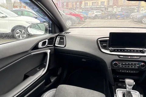 LC70OLG Kia Ceed 1.4 T-GDi GT-Line S DCT Euro 6 (s/s) 5dr Thumbnail #16