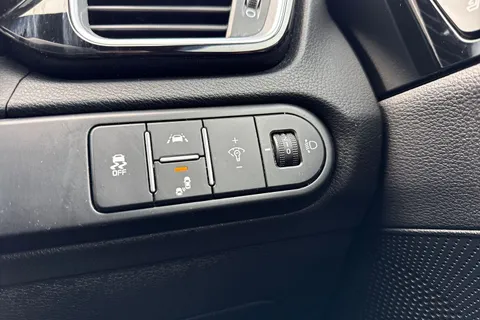 LC70OLG Kia Ceed 1.4 T-GDi GT-Line S DCT Euro 6 (s/s) 5dr Thumbnail #39