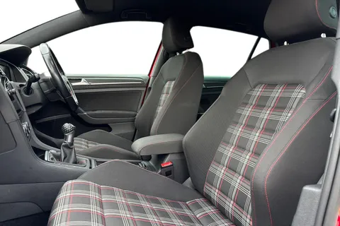 16 of 64 for Volkswagen Golf 2.0 TSI GTI Performance Euro 6 (s/s) 5dr