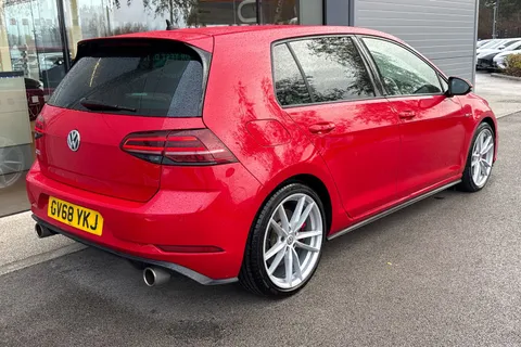 28 of 64 for Volkswagen Golf 2.0 TSI GTI Performance Euro 6 (s/s) 5dr