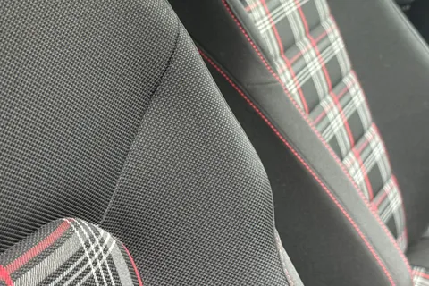 40 of 64 for Volkswagen Golf 2.0 TSI GTI Performance Euro 6 (s/s) 5dr