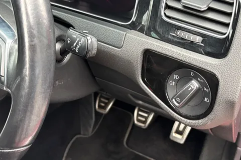 42 of 64 for Volkswagen Golf 2.0 TSI GTI Performance Euro 6 (s/s) 5dr