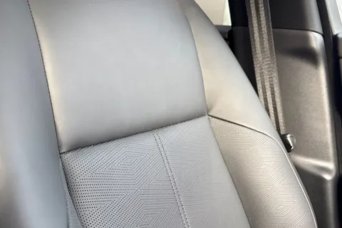 KJ73NZX Land Rover Range Rover Velar 2.0 D200 Dynamic HSE 5dr Thumbnail #50