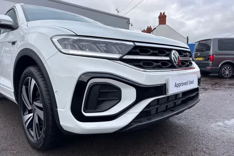 9 of 63 for Volkswagen T-Roc 1.5 TSI R-Line 5dr DSG ⭐Panoramic sunroof, 18' Nevada diamond turned alloy⭐
