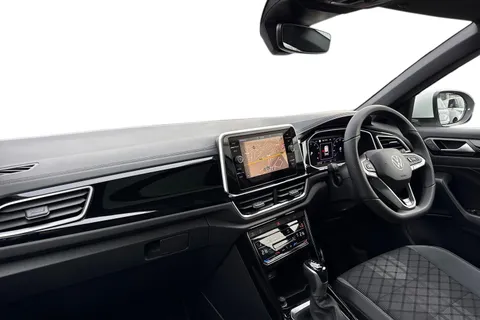 15 of 63 for Volkswagen T-Roc 1.5 TSI R-Line 5dr DSG ⭐Panoramic sunroof, 18' Nevada diamond turned alloy⭐