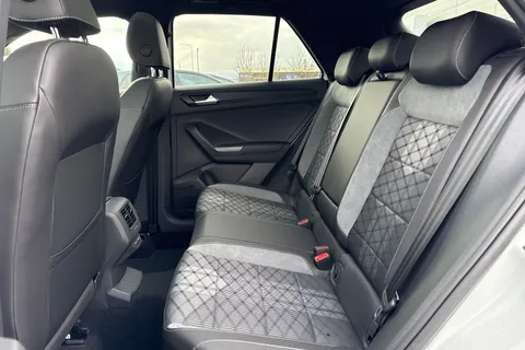 34 of 63 for Volkswagen T-Roc 1.5 TSI R-Line 5dr DSG ⭐Panoramic sunroof, 18' Nevada diamond turned alloy⭐