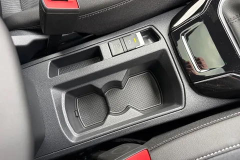 41 of 63 for Volkswagen T-Roc 1.5 TSI R-Line 5dr DSG ⭐Panoramic sunroof, 18' Nevada diamond turned alloy⭐