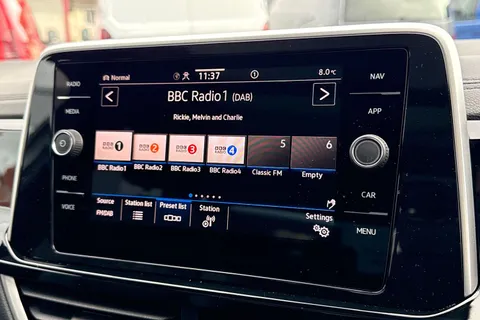 50 of 63 for Volkswagen T-Roc 1.5 TSI R-Line 5dr DSG ⭐Panoramic sunroof, 18' Nevada diamond turned alloy⭐