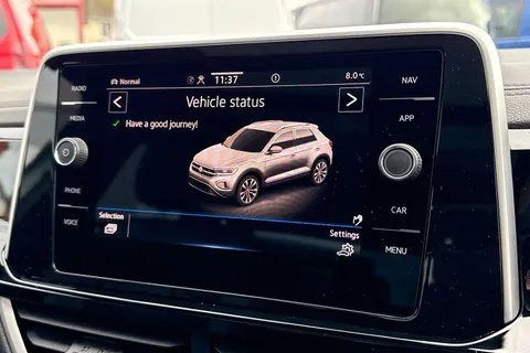 54 of 63 for Volkswagen T-Roc 1.5 TSI R-Line 5dr DSG ⭐Panoramic sunroof, 18' Nevada diamond turned alloy⭐