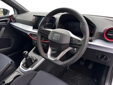  SEAT Arona 1.0 TSI FR Euro 6 (s/s) 5dr Thumbnail #8