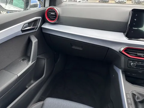  SEAT Arona 1.0 TSI FR Euro 6 (s/s) 5dr Thumbnail #15