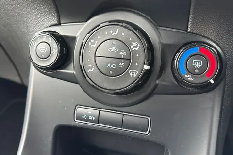 19 of 62 for Ford Fiesta 1.0T EcoBoost ST-Line Euro 6 (s/s) 5dr