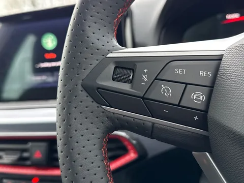  SEAT Arona 1.0 TSI FR Euro 6 (s/s) 5dr Thumbnail #32