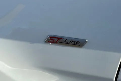 31 of 43 for Ford Ecosport 1.0T EcoBoost ST-Line Euro 6 (s/s) 5dr