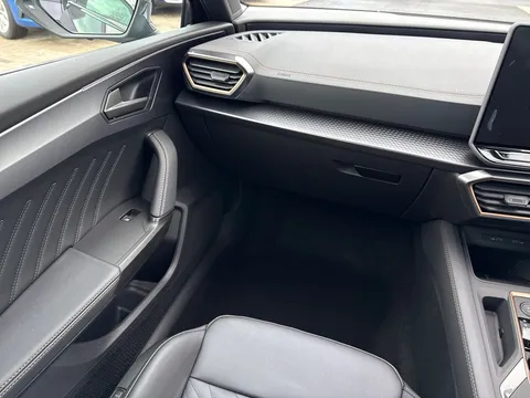  CUPRA Leon 1.5 eTSI Shadow Edition DSG Euro 6 (s/s) 5dr Thumbnail #15