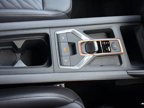  CUPRA Leon 1.5 eTSI Shadow Edition DSG Euro 6 (s/s) 5dr Thumbnail #20