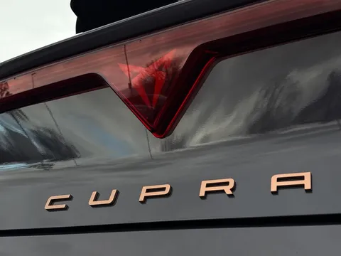  CUPRA Leon 1.5 eTSI Shadow Edition DSG Euro 6 (s/s) 5dr Thumbnail #28